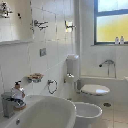 住宿加早餐酒店 Lary