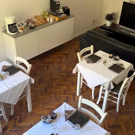 Bed & Breakfast Lary 4*