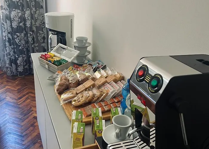 Lary فندق مبيت وإفطار